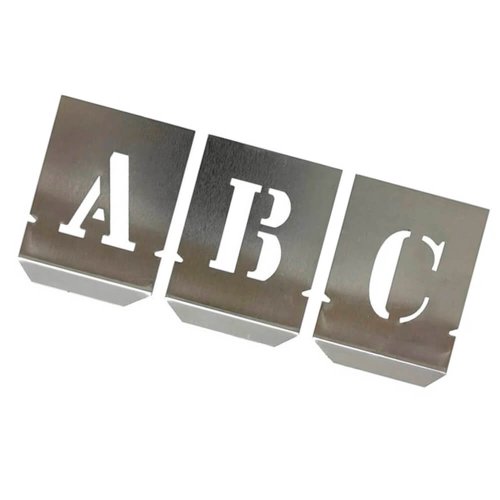 Alfabeto de Chapas Vazadas com 26 peças 80mm - 136.0009 - Noll