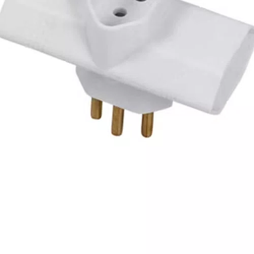 Benjamin 3 Saídas Branco 2P + T 10A 250V - Pluzie