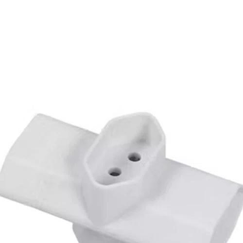 Benjamin 3 Saídas Branco 2P + T 10A 250V - Pluzie
