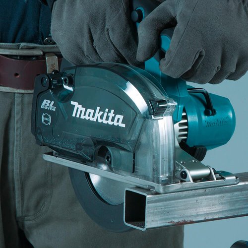 Cortadora de Metal à Bateria 18V - Makita