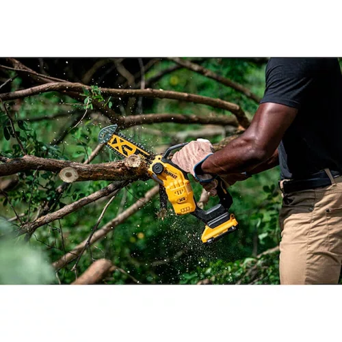 Eletrosserra  de Poda à Bateria 8" 20V MAX DCCS623B - Dewalt