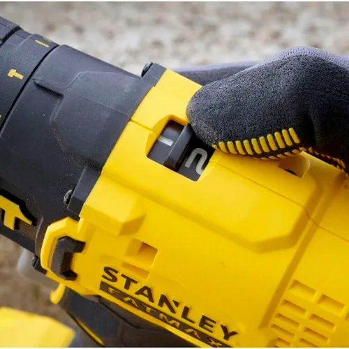 Furadeira/ Parafusadeira de Impacto 1/2" 20V SCD711D1K - Stanley