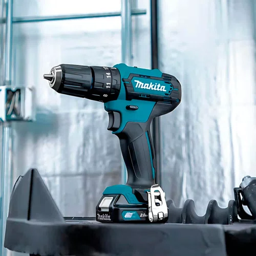 Kit Parafusadeira HP333DWYX3 + Aparador de Grama UR100DZX + 2 Bateria BL1021B 12V - Makita