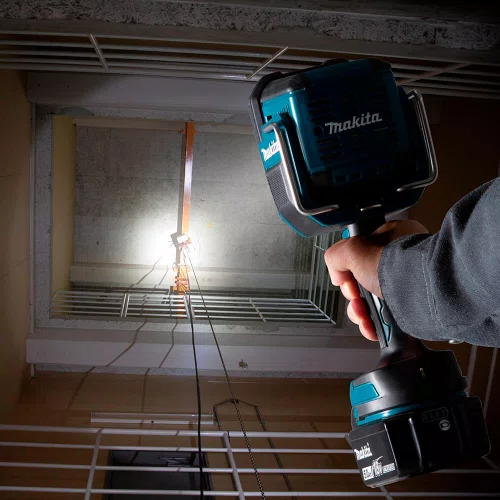 Lanterna LED à Bateria 18V LI-ION DML812 - Makita