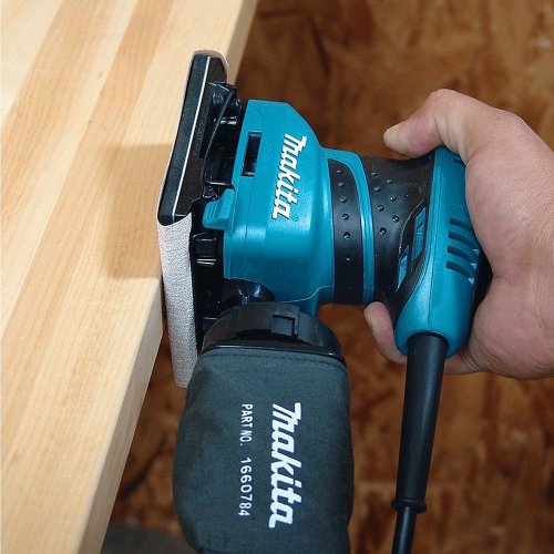 Lixadeira Orbital 4.3/8" x 4" 220V BO4556 - Makita