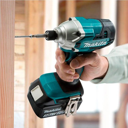 Parafusadeira de Impacto à Bateria 18V - Makita DTD156SF
