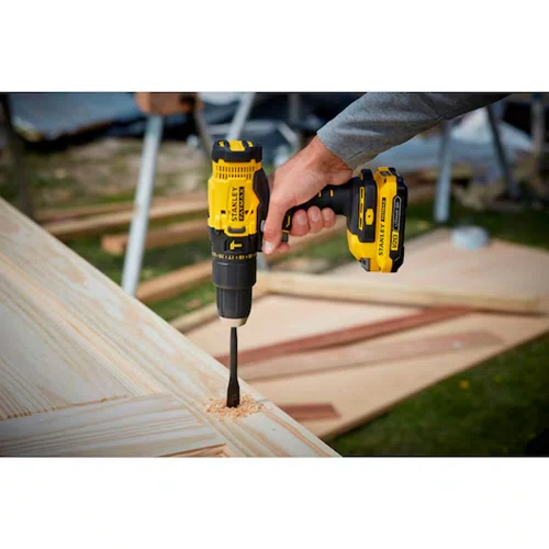 Parafusadeira/ Furadeira de Impacto 1/2" 20V com Maleta - Stanley