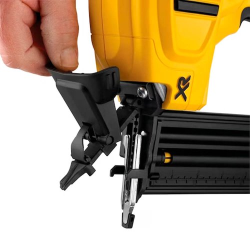 Pinador 18GA à Bateria 20V MAX XR DCN680B - Dewalt