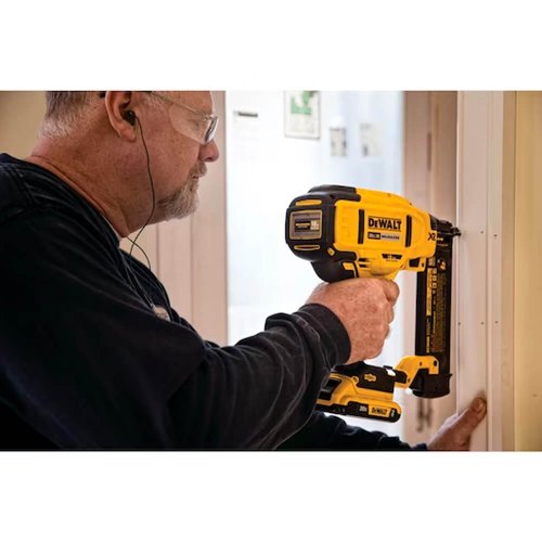 Pinador 18GA à Bateria 20V MAX XR DCN680B - Dewalt