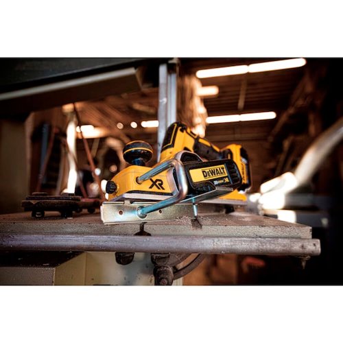 Plaina 20V MAX com Motor Brushless 15.000 RPM - DCP580B - Dewalt