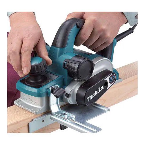 Plaina Elétrica 3.1/4" 850W CV 220V KP0810C - Makita