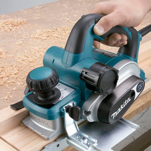 Plaina Elétrica 3.1/4" 850W CV 220V KP0810C - Makita
