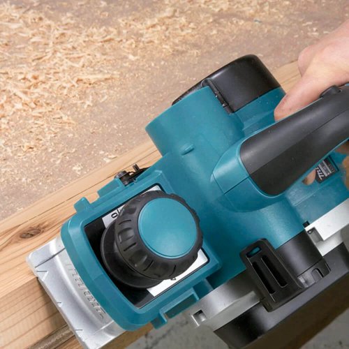 Plaina Elétrica 3.1/4" 850W CV 220V KP0810C - Makita
