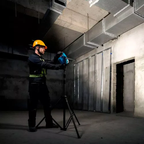 Refletor/ Lanterna Led à Bateria GLI 18V-3000 - Bosch