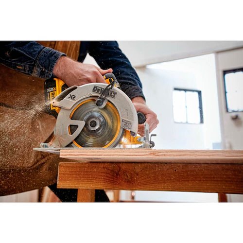 Serra Circular 7-1/4" DCS570B 20V MAX Li-ion Sem Bateria e Carregador - Dewalt