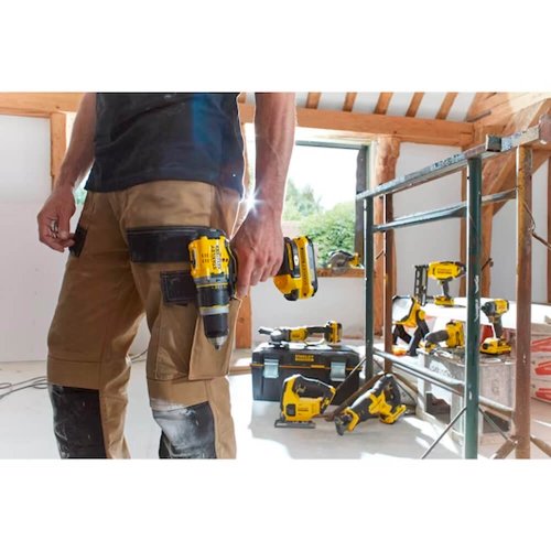 Serra Sabre à Bateria 20V 25mm com Maleta - Stanley