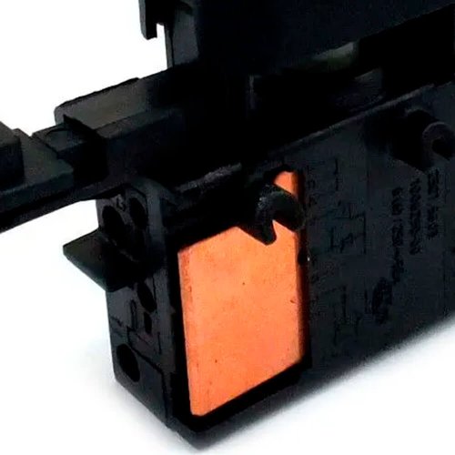 Subconjunto de Interruptor 220V - 1006250-00 - Dewalt