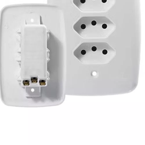 Tomada Fácil - 3 Tomadas 2P 10A 250V - Pluzie