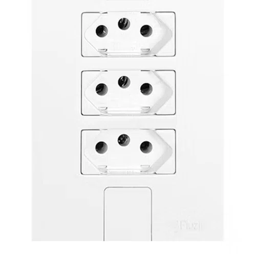 Tomada Tripla 2P + T 20A 250V - Pluzie