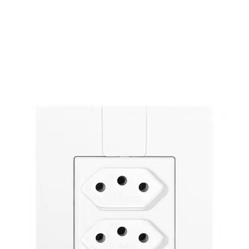 Tomada Tripla Fácil 2P + T 20A 250V - Pluzie