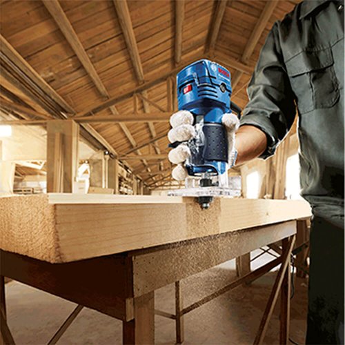 Tupia GKF550 220V 550W - Bosch