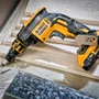 Kit Parafusadeira Drywall 20V Max Brushless 2 Bateria 2AH, Carregador e Bolsa - Dewalt