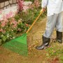 Vassoura Tipo Ancinho Verde com Cabo - Trapp